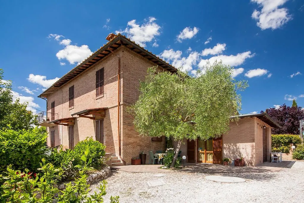 Séjour à la ferme Villa Agriturismo Podere Camollia à Costalpino Italie